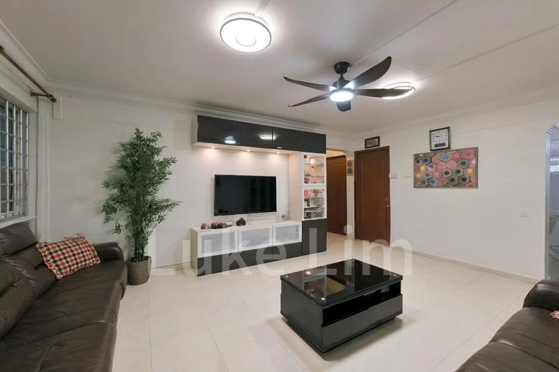 4 Room (4NG) HDB for Sale in  349 Clementi Avenue 2 - Image 1