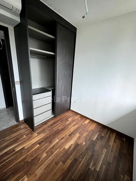 2 Bed Condo for Rent in  Hyll on Holland - Image 5