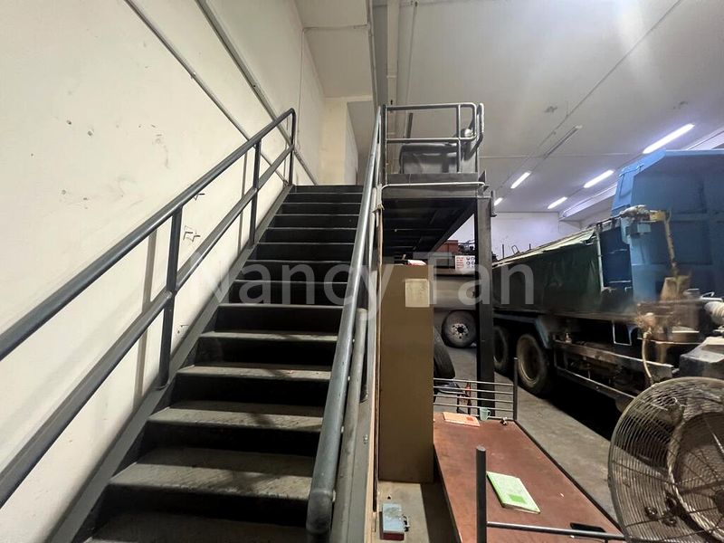 West Star: Factory / Workshop (B2) for Sale, 1,500 Sq Ft, London, E16 - Image 7