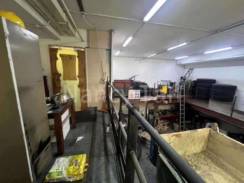 West Star: Factory / Workshop (B2) for Sale, 1,500 Sq Ft, London, E16 - Image 1