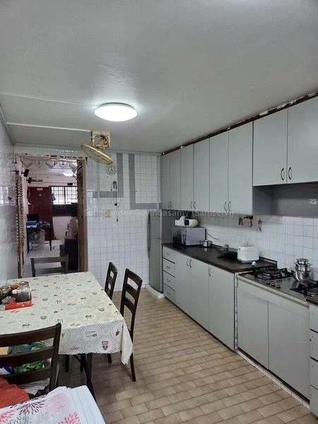 3 Room (3NG) HDB for Sale in  223 Serangoon Avenue 4 - Image 7