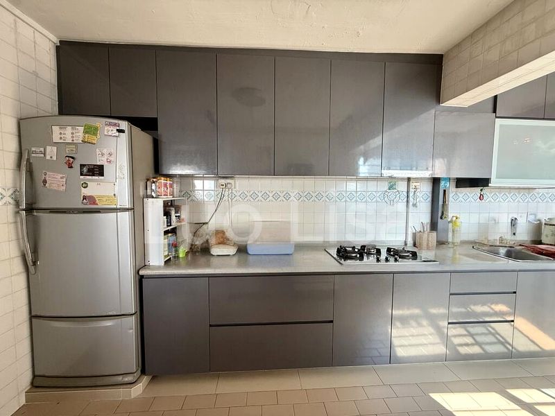 5 Room (5I) HDB for Sale in  437 Ang Mo Kio Avenue 10 - Image 3