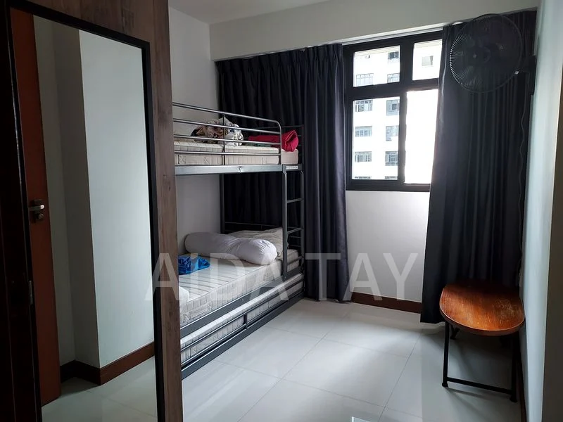 Common Room (HDB) for Rent in  208A Clementi Avenue 6 - Image 1