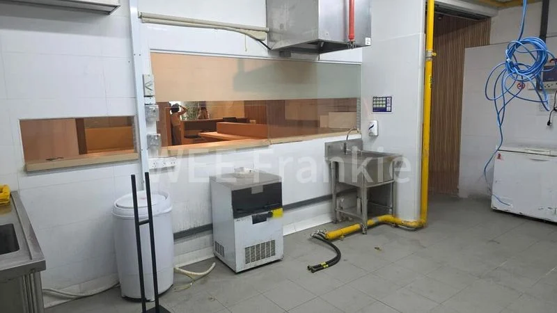 Food & Beverage for Rent: Superb location near MRT with office crowds - Image 5
