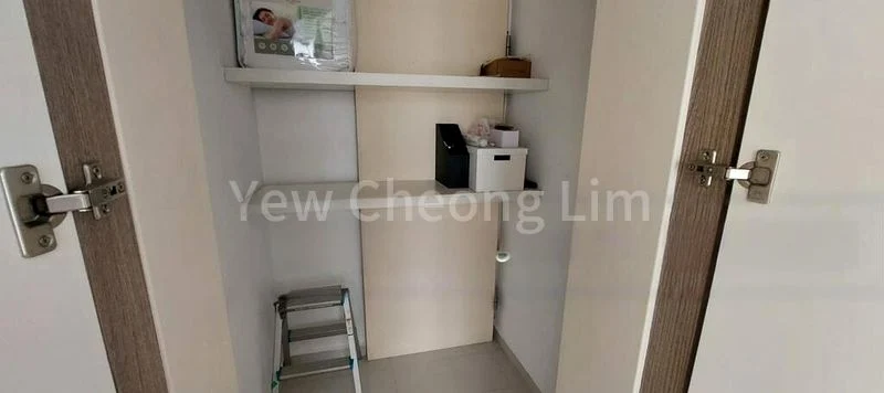 1 Bed Condo for Sale in  Sims Avenue - Image 3