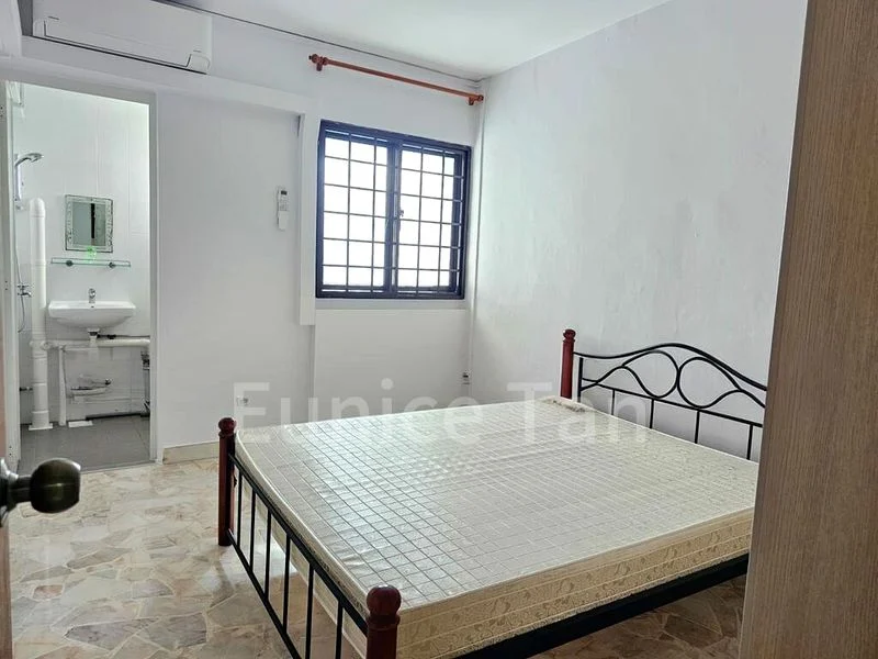 3 Room (3NG) HDB for Rent in  371 Clementi Avenue 4 - Image 3