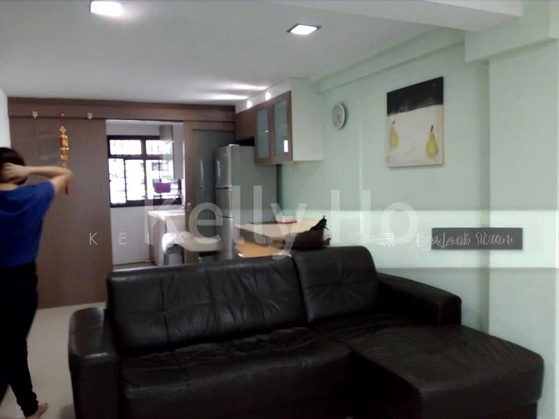 3 Room (3I) HDB for Rent in  77 Lorong Limau - Image 2