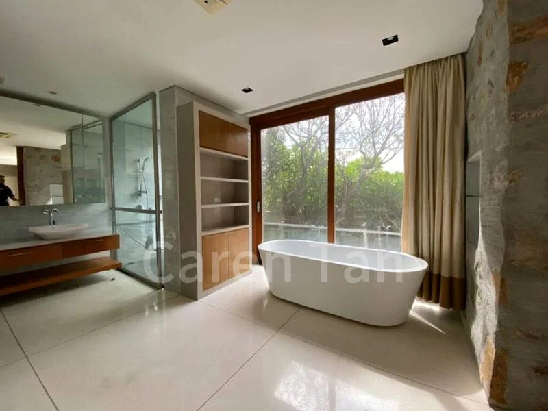 5 Bed Bungalow (Landed) for Sale in Coral Island - Image 1