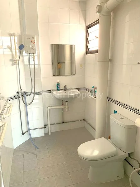 5 Room (5A) HDB for Rent in  115 Bukit Purmei Road - Image 12