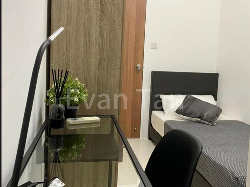 Room (Condo) for Rent in The Luxurie - Image 12