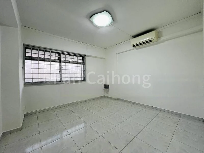 4 Room (4A) HDB for Sale in  339 Tampines Street 33 - Image 10