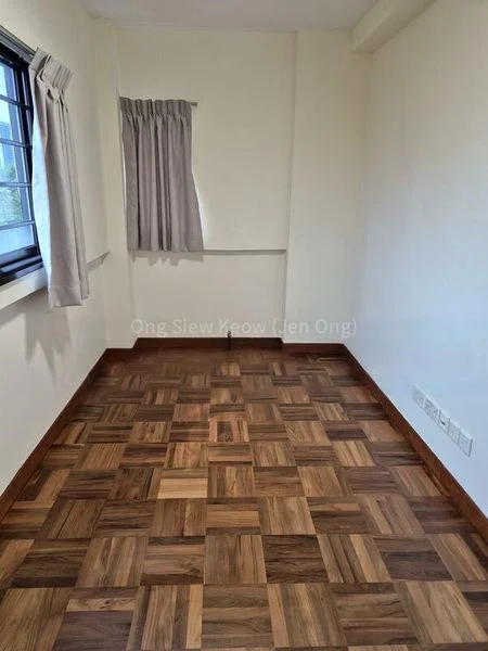 4 Bed Condo for Rent in  Holland Tower - Image 3