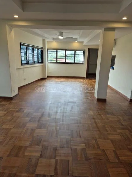 4 Bed Condo for Rent in  Holland Tower - Image 11