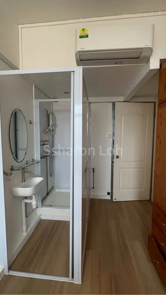 Master Room (Condo) for Rent in  People's Park Complex - Image 2