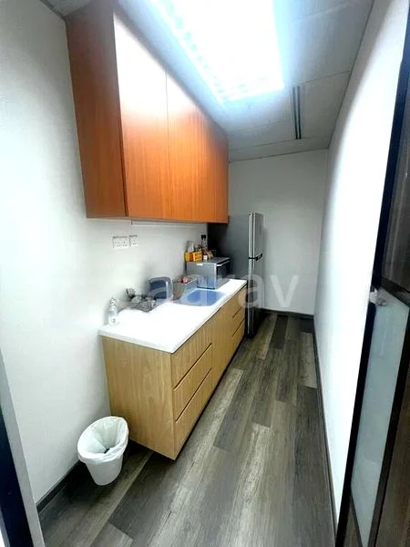 Office for Rent: Fortune Centre - Image 4