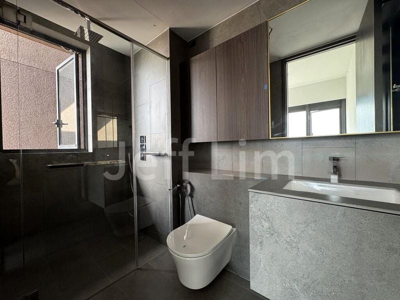 4 Bed Condo for Rent in Midtown Modern - Image 3