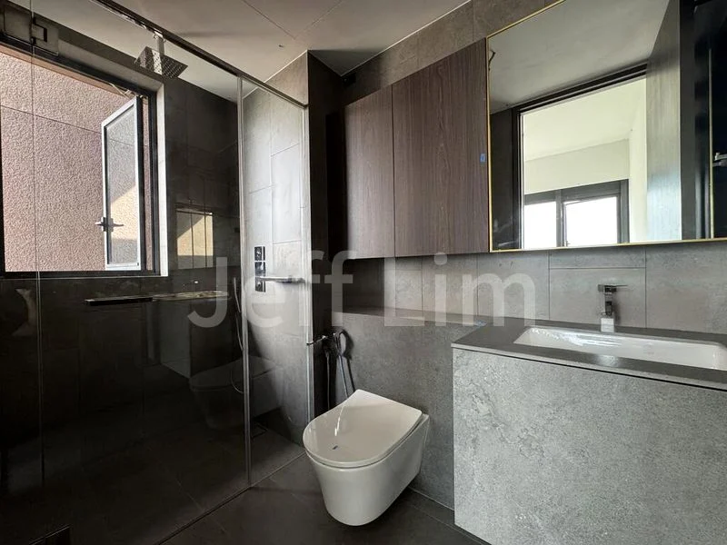 4 Bed Condo for Rent in  Midtown Modern - Image 2