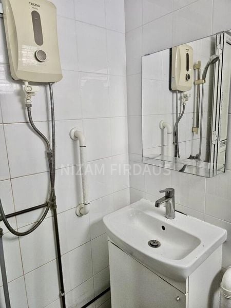 Master Room (HDB) for Rent in  251 Bukit Batok East Avenue 5 - Image 4