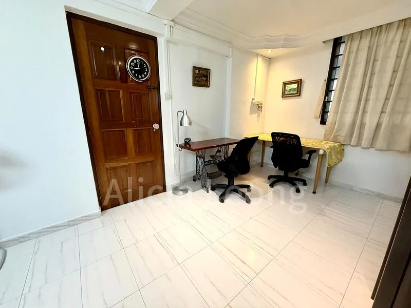 (HDB) for Rent in  633 Yishun Street 61 - Image 4