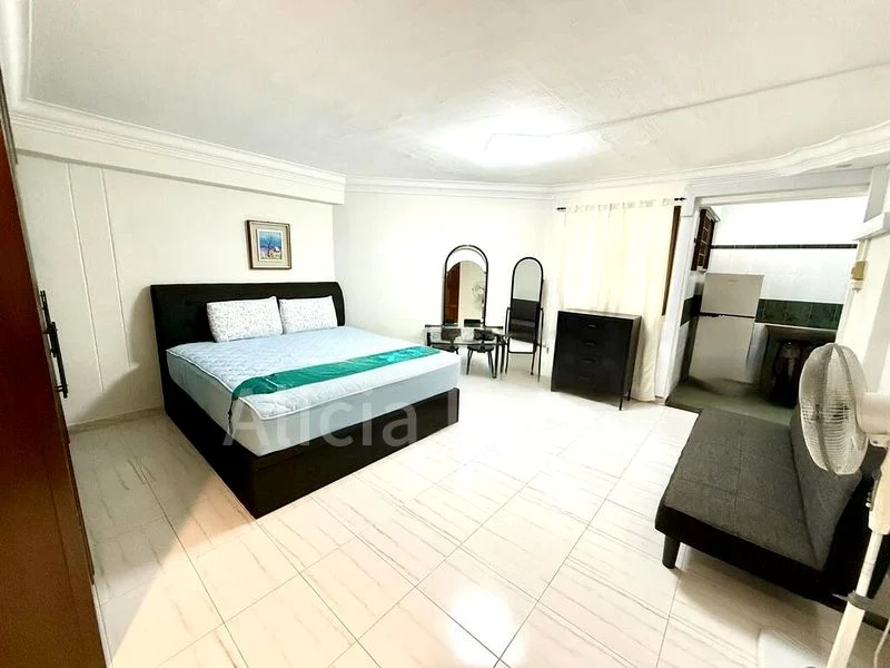 (HDB) for Rent in  633 Yishun Street 61 - Image 2