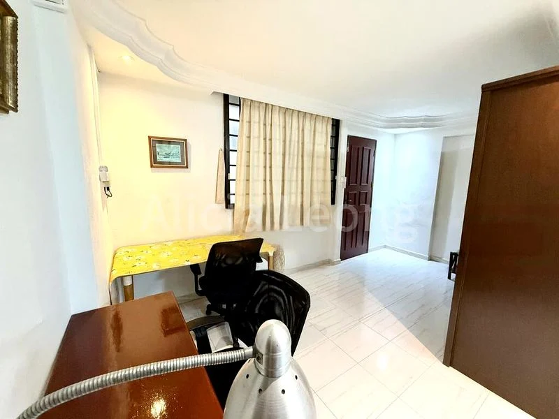 (HDB) for Rent in  633 Yishun Street 61 - Image 5
