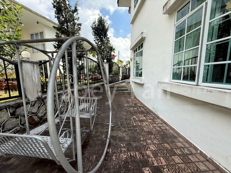 6 Bed Corner Terrace (Landed) for Sale in Golden Hill Estate - Image 14