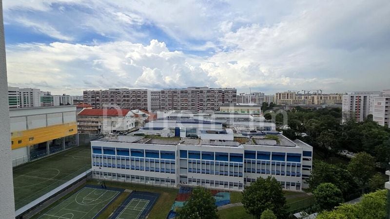 2 Bed Condo for Rent in  The Lakeshore - Image 6