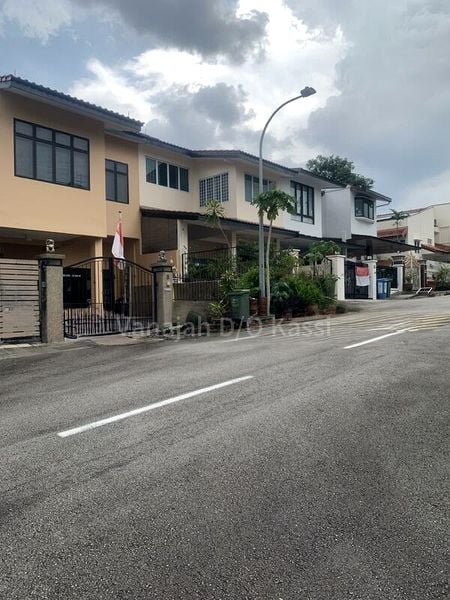 4 Bed Terraced House (Landed) for Sale in  Lorong Ah Soo - Image 4