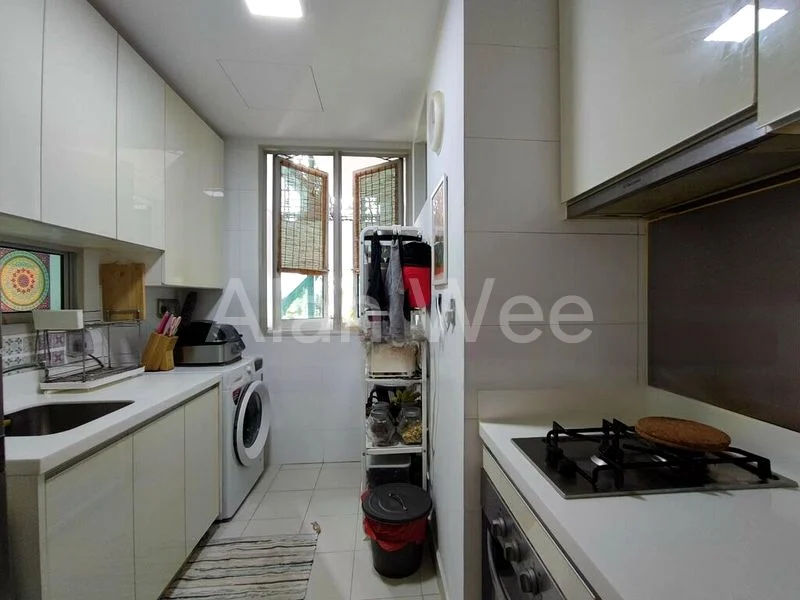 2 Bed Condo for Sale in  Tree House - Image 4