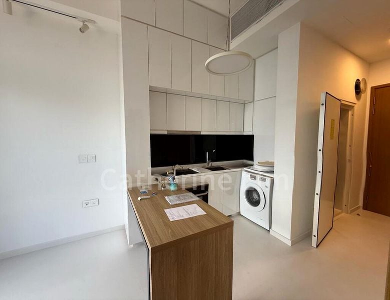 1 Bed Condo for Sale in  Spottiswoode Suites - Image 1
