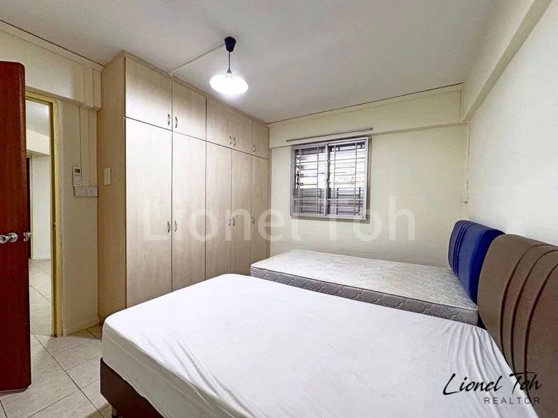 4 Room (4NG) HDB for Rent in  108 Yishun Ring Road - Image 6