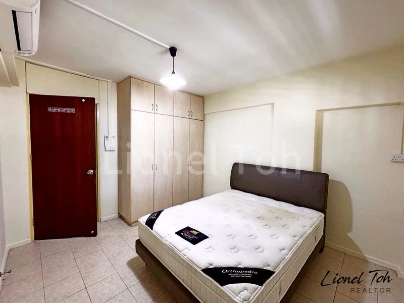 4 Room (4NG) HDB for Rent in  108 Yishun Ring Road - Image 2