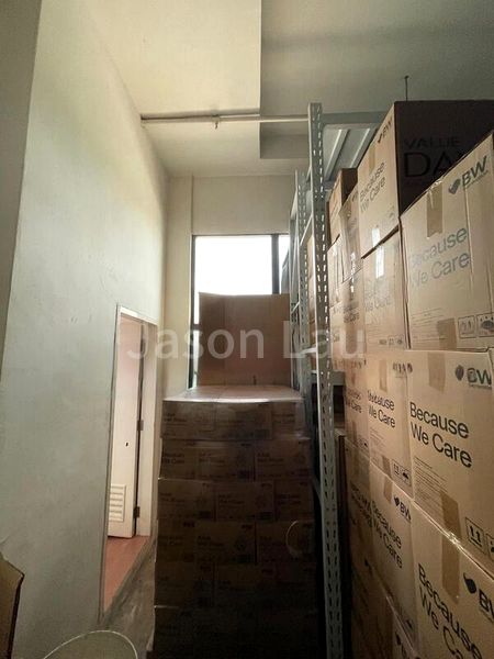 Light Industrial (B1) for Rent: Midview Building - Image 6