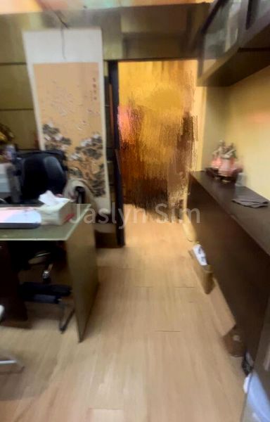 Mall Shop for Rent: Sunshine Plaza - Image 2