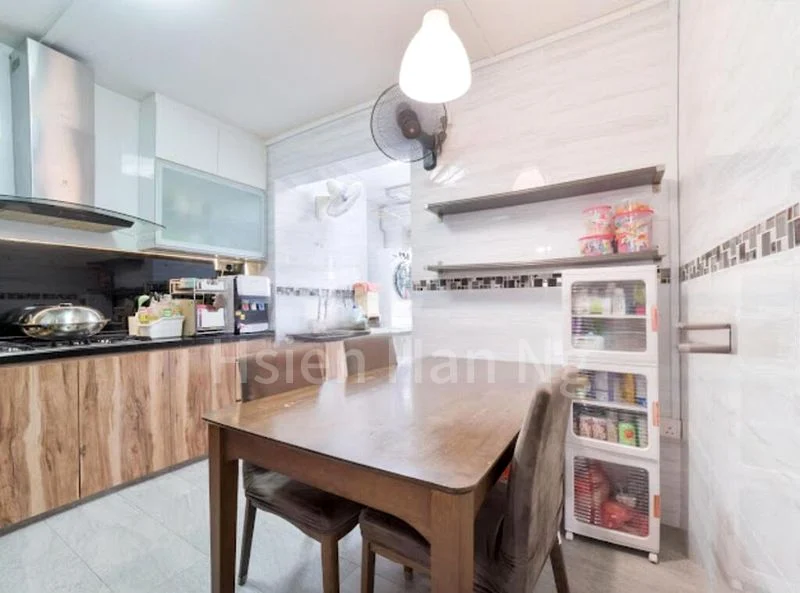4 Room (4A) HDB for Sale in  40 Sims Drive - Image 1