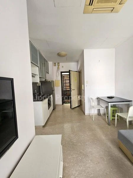 2 Bed Condo for Rent in  Kovan Grandeur - Image 7