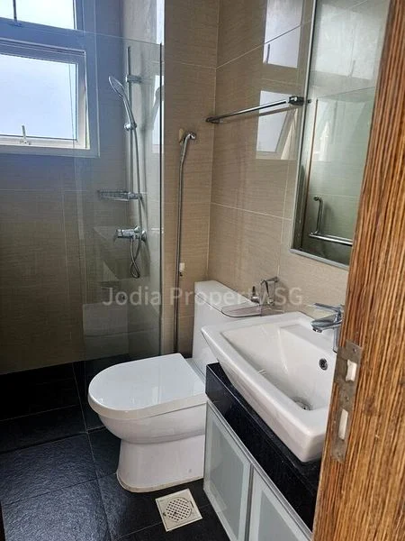 2 Bed Condo for Rent in  Kovan Grandeur - Image 4