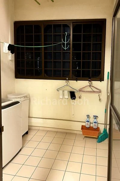 3 Room (3NG) HDB for Sale in  21 Hougang Avenue 3 - Image 1