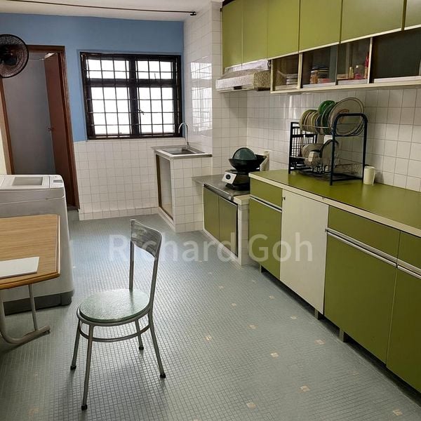 3 Room (3NG) HDB for Sale in  21 Hougang Avenue 3 - Image 3