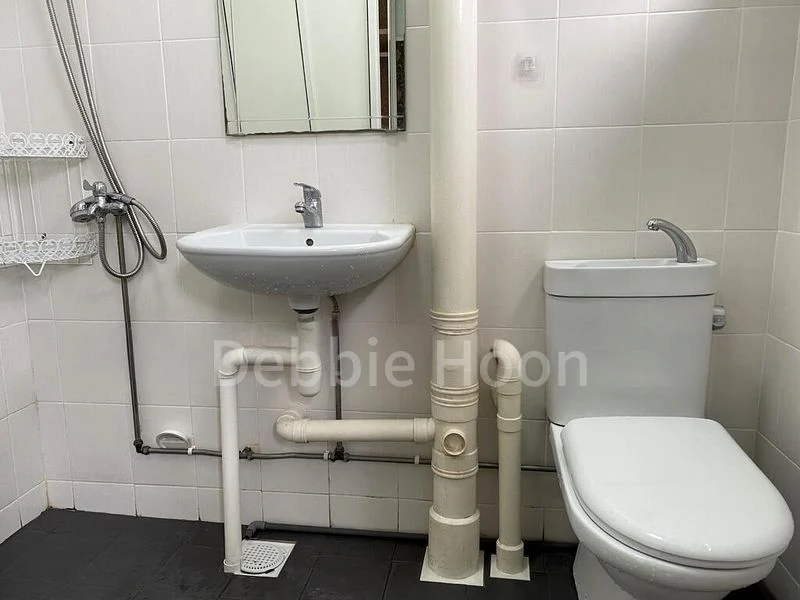 5 Room (5I) HDB for Rent in  431 Ang Mo Kio Avenue 10 - Image 9