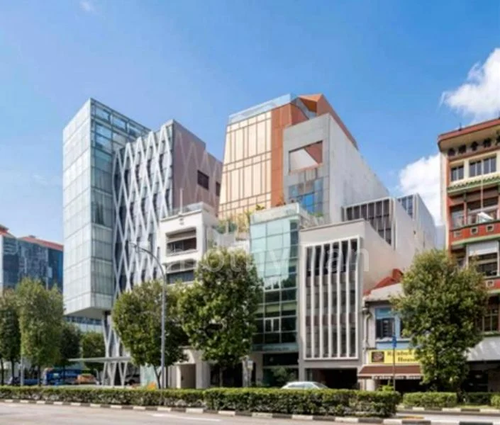 Shop / Shophouse for Rent: 3rd Floor Commercial Space on Circular Road - Image 2