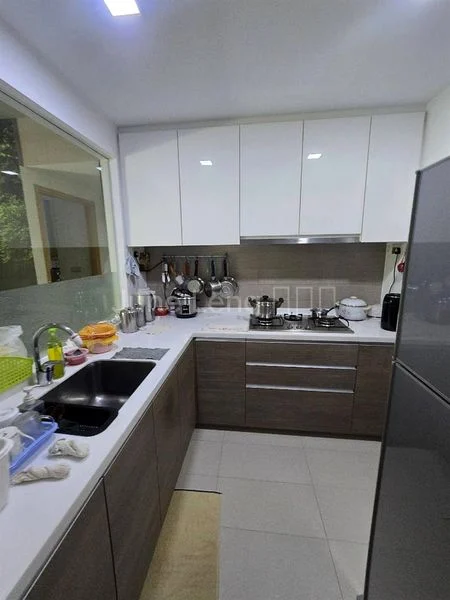 3 Bed Executive Condo for Sale in  The Rainforest - Image 4