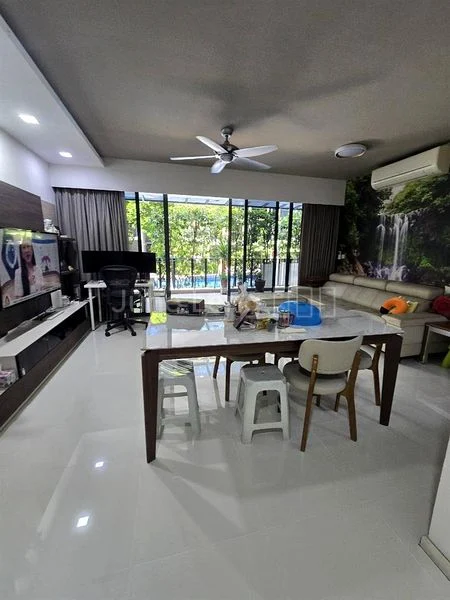 3 Bed Executive Condo for Sale in  The Rainforest - Image 3