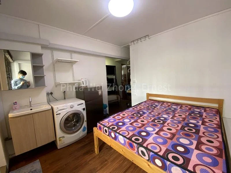 Master Room (HDB) for Rent in  125 Lorong 1 Toa Payoh - Image 3