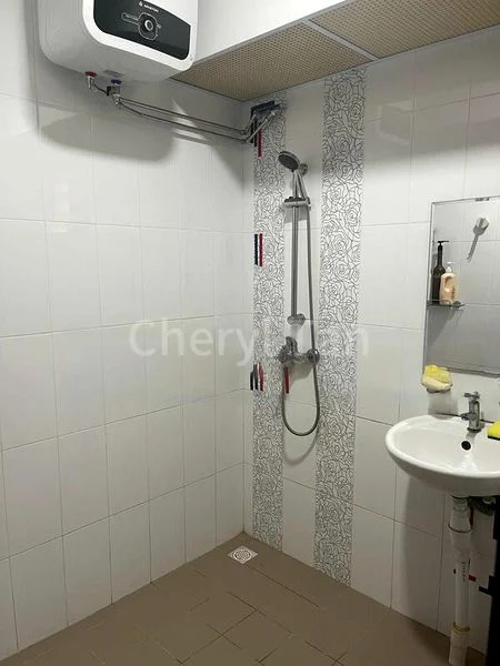Common Room (HDB) for Rent in  187B Bedok North Street 4 - Image 2