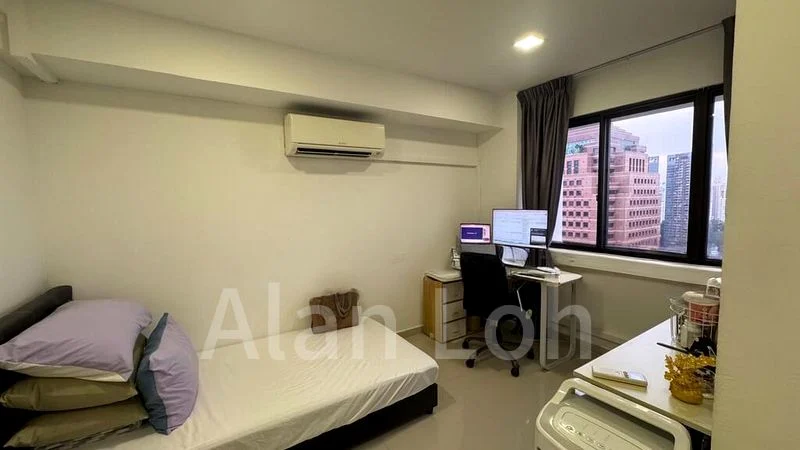 Master Room (Condo) for Rent in  Lucky Plaza - Image 4