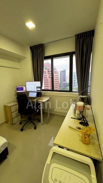 Master Room (Condo) for Rent in  Lucky Plaza - Image 1