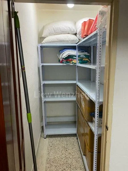 3 Room (3NG) HDB for Sale in  213 Ang Mo Kio Avenue 3 - Image 1