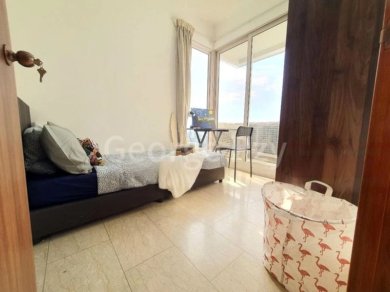 Common Room (Condo) for Rent in  Le Crescendo - Image 3