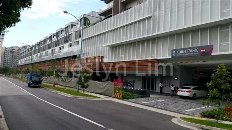 Shop / Shophouse for Rent in Newest - Image 4
